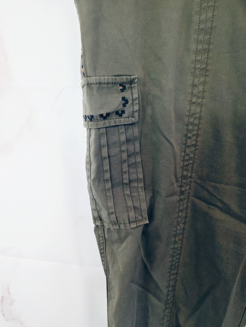 Sundance Embroidered Trim Cargo Pants Olive Green Utility Pants 16 - Picture 4 of 7